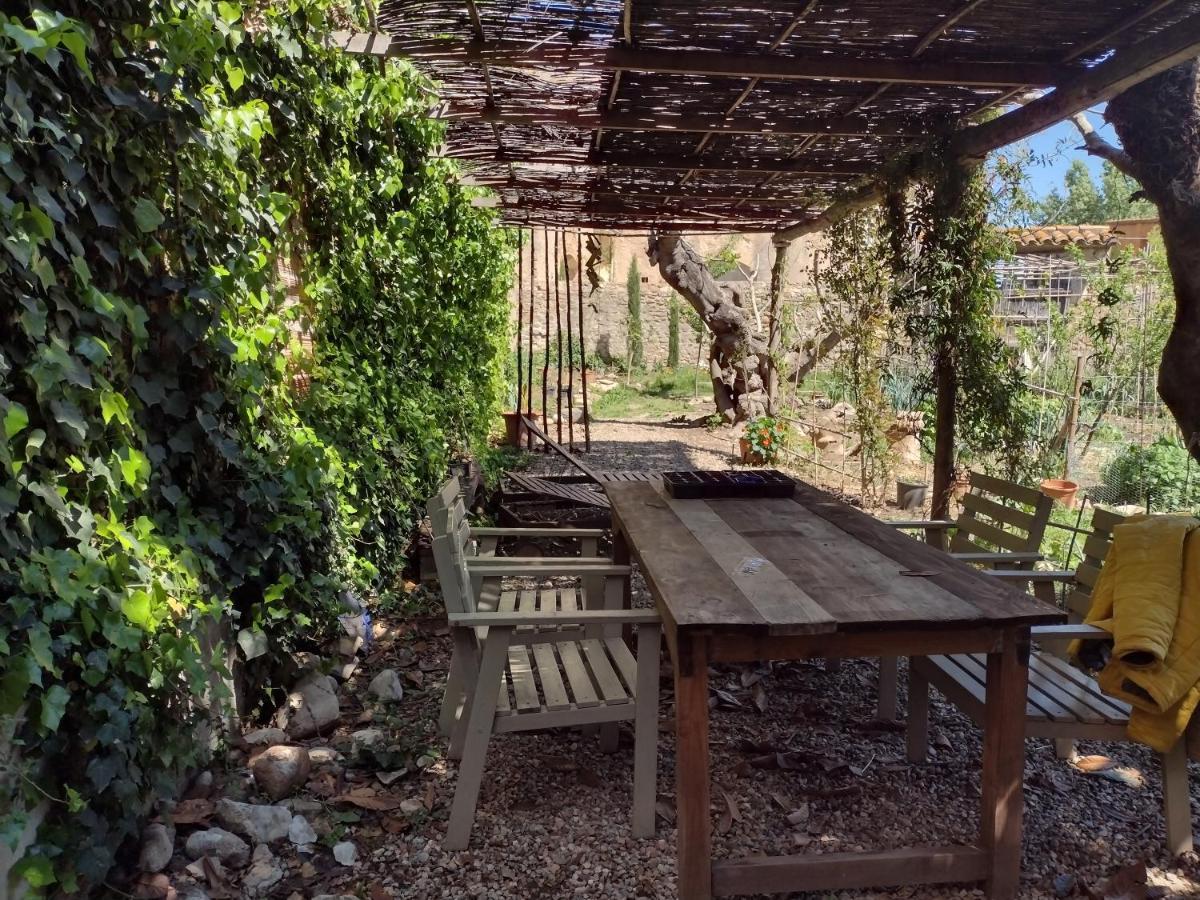 Can Tando Restored Catalan Old Barn To Enjoy Peaceful Rural Simplicity Sant Jordi Desvalls Eksteriør billede